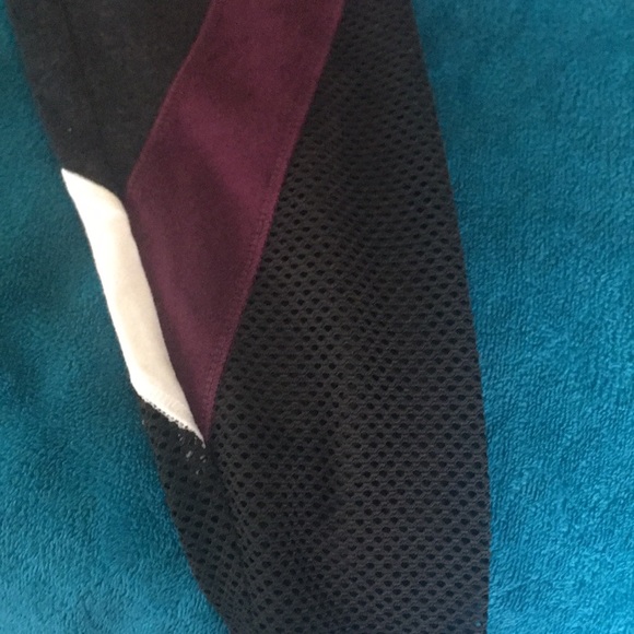 PINK Victoria’s Secret leggings - Picture 2 of 6